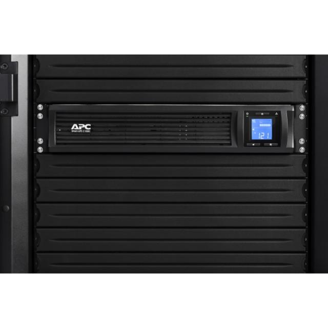 APC - SMC1000I-2UC sistema de alimentación ininterrumpida (UPS) Línea interactiva 1 kVA 600 W 4 salidas AC