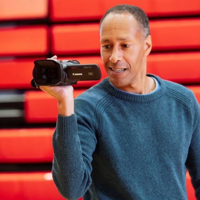 Canon - LEGRIA HF G70 Videocámara manual 21,14 MP CMOS 4K Ultra HD Negro