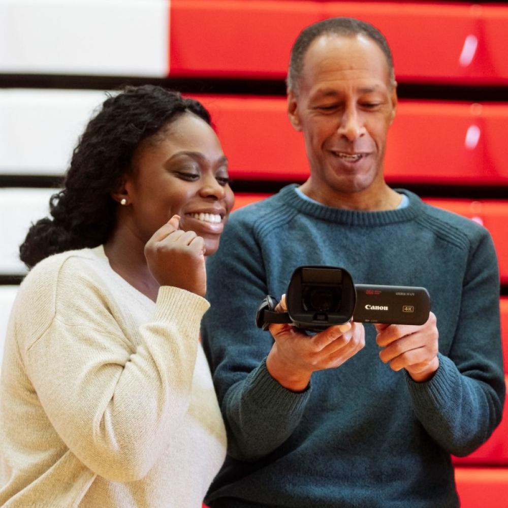 Canon - LEGRIA HF G70 Videocámara manual 21,14 MP CMOS 4K Ultra HD Negro