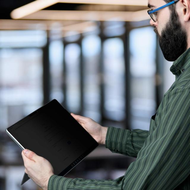 StarTech.com - Filtro de Privacidad Táctil de 4 Vías para Orientación Horizontal/Vertical +/-30&deg Anti L - 13SP-PRIVACY-SCREEN