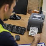 Brother - TD-4420TN impresora de etiquetas Térmica directa / transferencia térmica 203 x 203 DPI 152 mm/s Alámbrico Ethernet