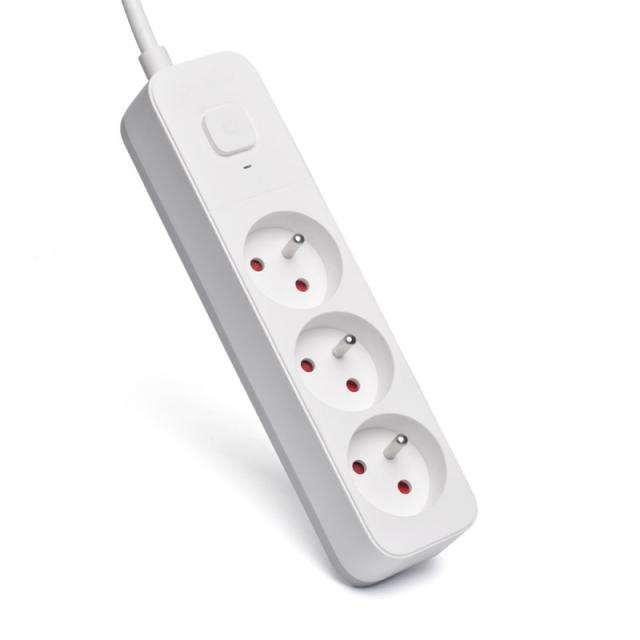 Savio - Surge Protective 3-socket power strip 1.5m white LZ-07 3 salidas AC Tipo F 1,5 m Blanco