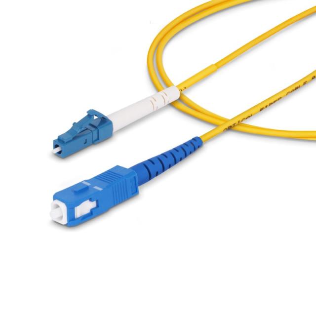 StarTech.com - Cable de Fibra Óptica Simplex LC a SC (UPC) OS2 Monomodo de 5m - 9/125µm - 40G/100G - Resistente a Dobleces - Low
